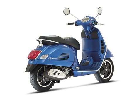 Motorrad Vergleich Vespa Gts I E Super Vs Vespa Gts I E