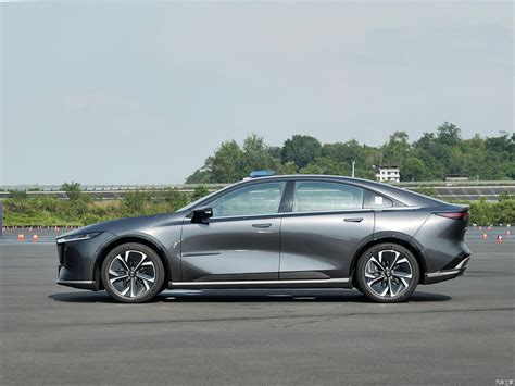 Mazda EZ-6 China only EV and EREV opens pre-sales