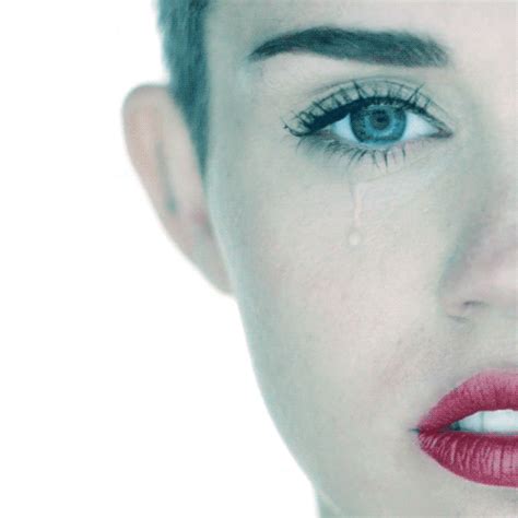 Miley Cry – Reaction GIFs