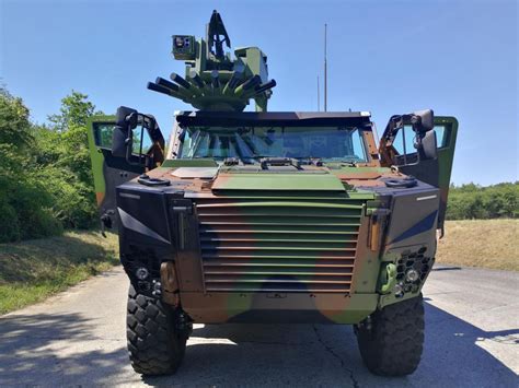 14 juillet Voici le Griffon le nouveau blindé high tech de l armée