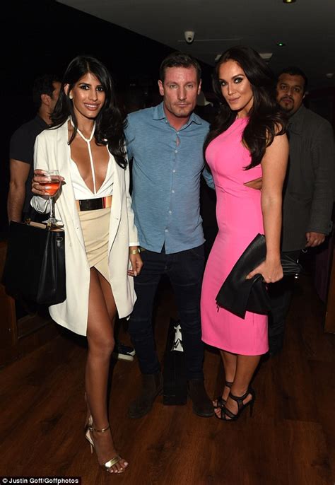 Vicky Pattison Goes Nude To Sets Pulses Racing As She Ditches Her Bikini Top Daily Mail Online