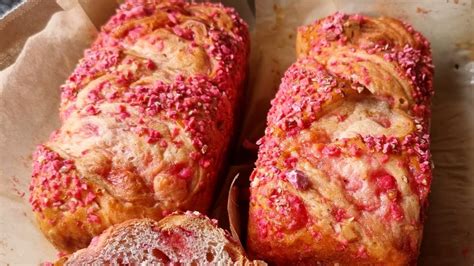 Recette Brioche Aux Pralines Roses Brioche Saint Genix A La Maison