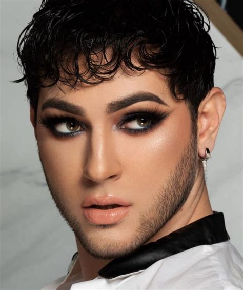 Manny Mua Responds To Rumors Of Hooking Up With James Charles Dexerto