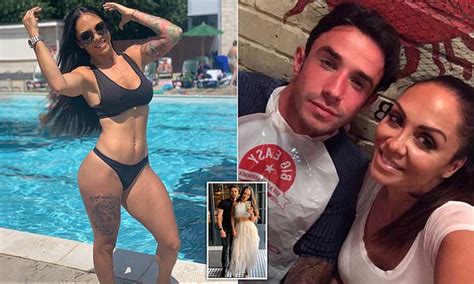 Bikini Model Who Previously Claimed She Was Too Attractive To Find Love Seeks Help From Dating