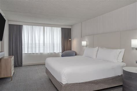 Crowne Plaza Indianapolis-Airport Reviews, Deals & Photos 2024 - Expedia