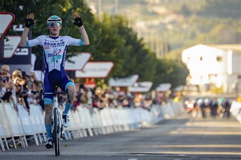 Tour De Valence Le Funambule Matej Mohoric Remporte La E Tape