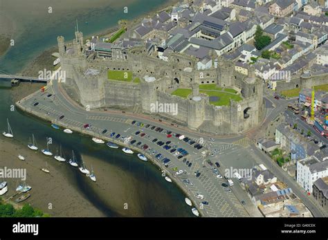 Caernarfon castle aerial hi-res stock photography and images - Alamy