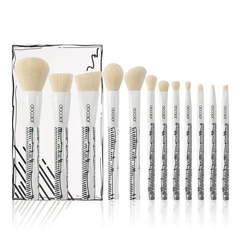 Brochas Docolor Comic 2D White Astrid Cerna Makeup