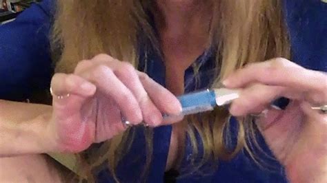 BLUE LIPS AND NAKED THIGHS Aariels Manicured Limbs Clips4sale