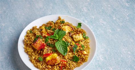 La Receta De Arroz Basmati Salteado Con Tofu Y Verduras Al Curry Llena