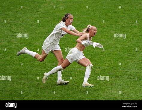 England's Chloe Kelly celebrates scoring their side's second goal of ...