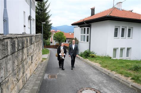 Načelnik Općine Novo Sarajevo Hasan Tanović posjetio porodicu iz SOS