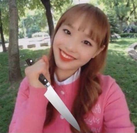 The Loona Memes I Received From The Gods Lmaooo™ Kpop Memes Chuu