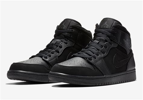 Air Jordan 1 Mid Triple Black 554724 064 Release Info