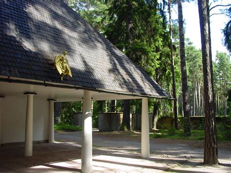 Woodland Chapel