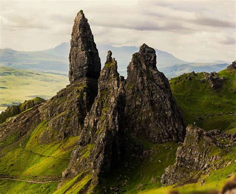 Old Man of Storr Hike: Scotland's Most Epic Trail - Uprooted Traveler