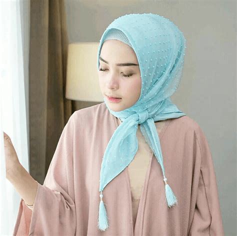 10 Model Hijab Organza Yang Modis Dan Bisa Jadi Inspirasi Bukareview