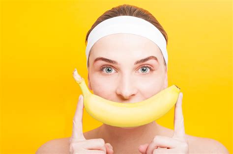 4 Incredible Home Made Face Masks Using Bananas