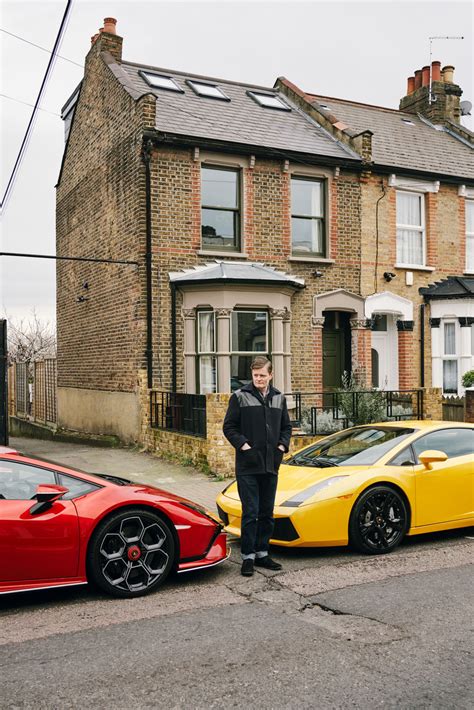 Totalcar The White Stripes Elephant v Lamborghini Gallardo Galéria