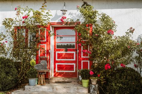 Houses With Red Front Door 2024: The Power Of Red