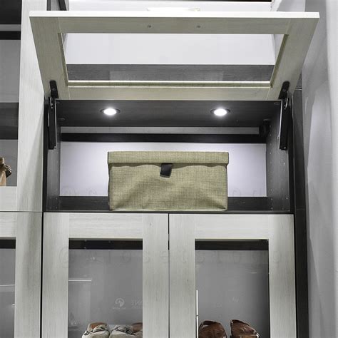 Walk-In Custom Closet Systems | Closets to Go