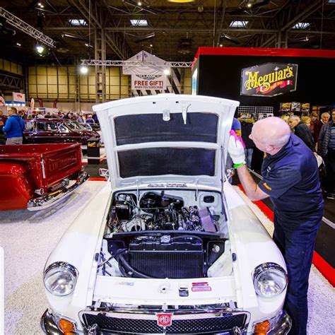 Me And My Car Paul Clappisons Mgb Gt Mike Brewer Motoring