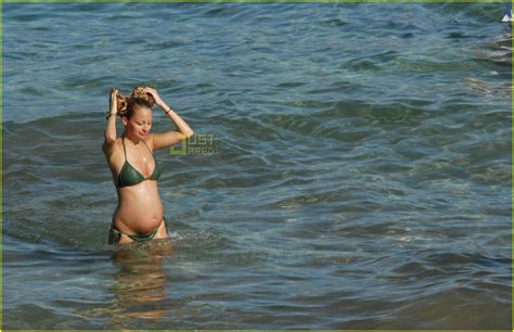 Nicole Richie S Pregnant Bikini Body Photo 606891 Photos Just