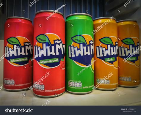 Bangkok Thailand 2982019 Fanta Canned Carbonated ภาพสต็อก 1490996135