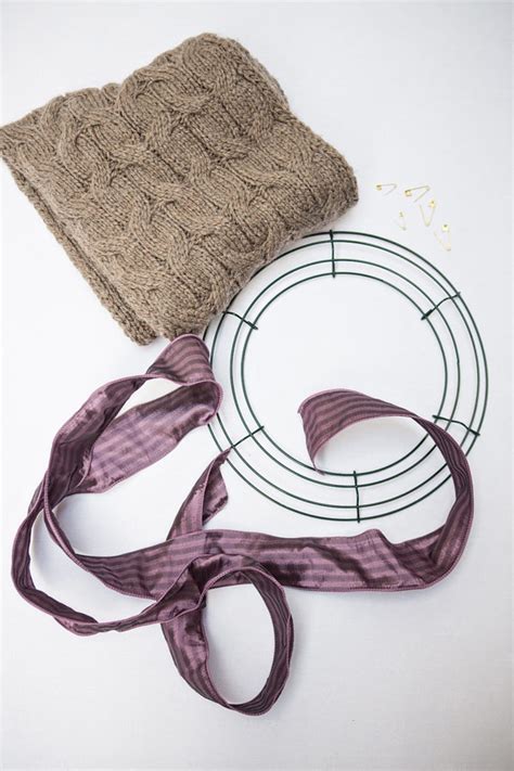 Diy Christmas Wreath Wool Scarf Christmas Wreath Tutorial 2 Min Diy