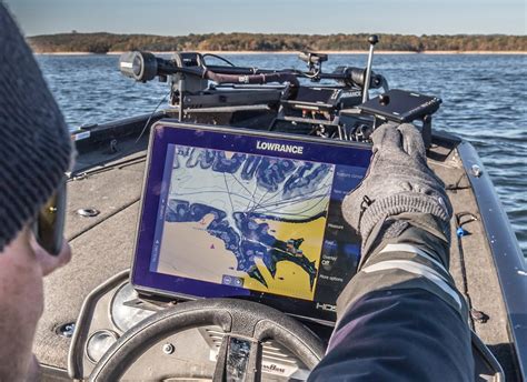 Lowrance Unveils New HDS PRO ActiveTarget 2 And Active Imaging HD Panbo