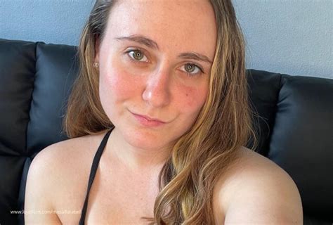 Hot Brat Reacts To Your Dick Pics Miss Allura Bell Findom Femdom Official Profile