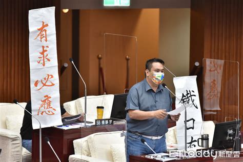 柯文哲再預言：全台將進入「黑暗時期」 再過3天「確診數字不準了」 Ettoday政治新聞 Ettoday新聞雲