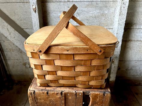 Vintage Pie Basket Picnic Basket Farmhouse Decor Square Basket Handles