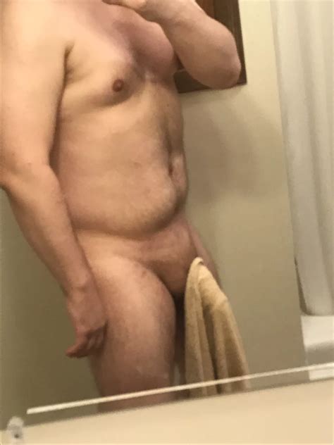 Who Wants The Towel To Drop Nudes Chubbydudes Nude Pics Org