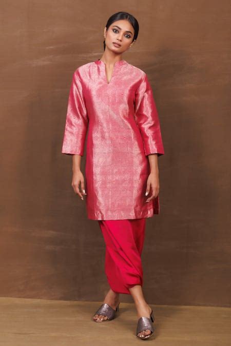 Buy Pink Banarasi Silk Handwoven Geometric Notched Kurta With Dhoti