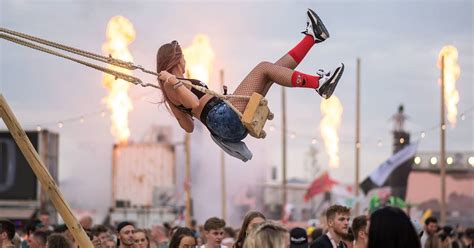 Bier Bass Und Viel Glitzer Das War Parookaville In Weeze