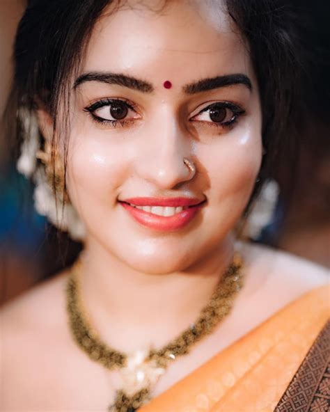 Malavika Menon 🤤💦 R Malluhorny