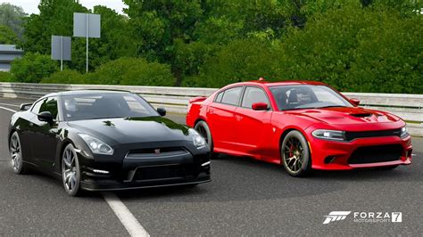 Forza Drag Race Nissan Gtr Black Edition Vs Dodge Charger Srt