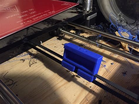 Fichier 3D gratuit Pince d axe Y pour Prusa i3 de GeetechObjet à