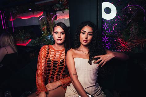 Select Lounge UK – Luxury Shisha Bar