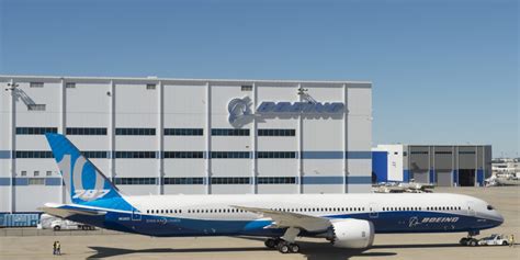 Boeings Largest Dreamliner 787 10 Cleared For Commercial Service