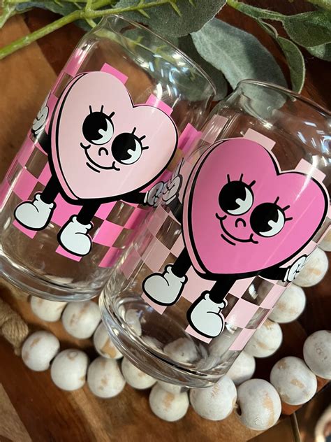 Retro Candy Heart Beer Can Glass Valentines Day Pink Hearts 16 Oz 20