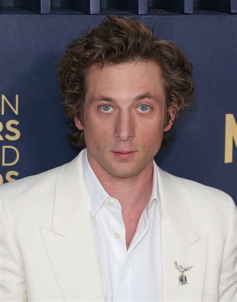 Jeremy Allen White | ScreenRant