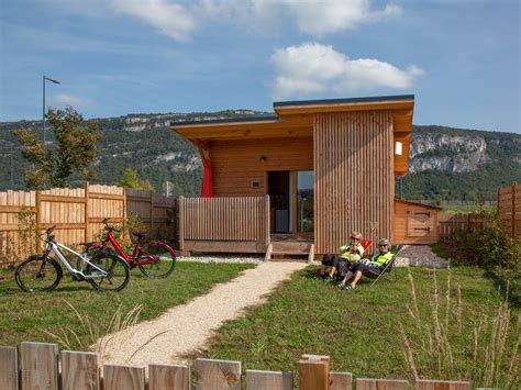 Cabane Spa Duo Cabane Sur Pilotis Auvergne Rh Ne Alpes Hebergement