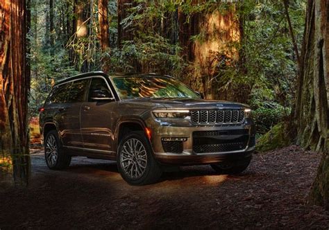 2021 Jeep Grand Cherokee L First Class Through All Three Rows