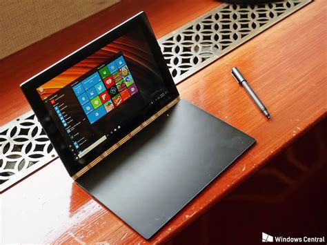 Lenovo Yoga BooK Recensione Molto Bello Ma Cade Sulle Performance