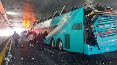 Caos En El Viaducto Miguel Alem N Autob S Se Atora En Bajo Puente De