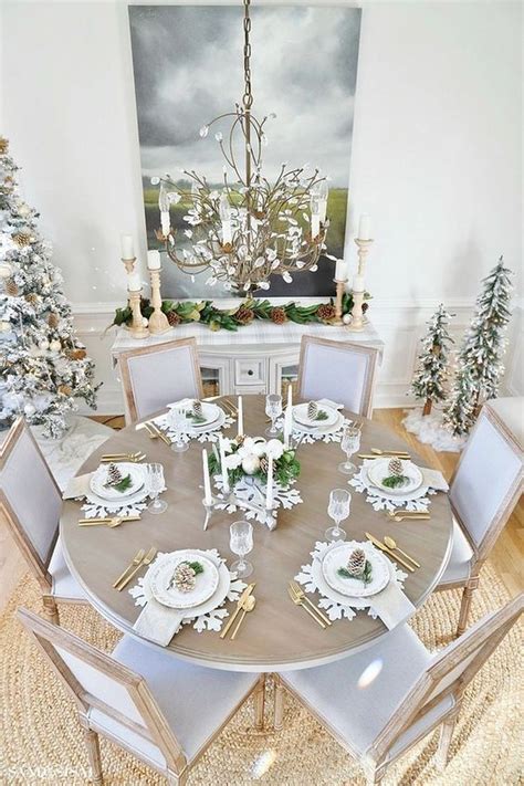 Beautiful Winter Dining Room Table Decor Ideas Which You Definitely