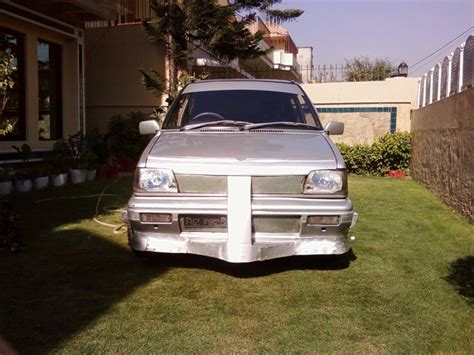 Modified cars in Pakistan: Suzuki Mehran and Fx :P