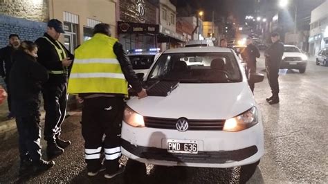 Conductor ebrio se quedó dormido en pleno centro